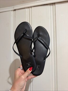 Shade & Shore Black Minimalist Strappy Sandals